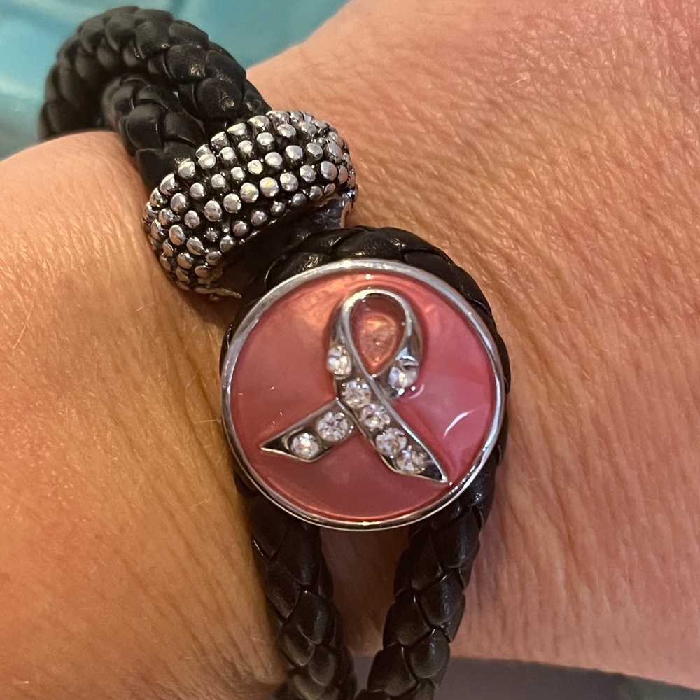 HarleyLeather snap bracelet with 2 snaps